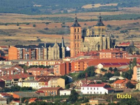 Apartamento San Andrés.Piso amueblado en Astorga. Cerca del camino de Santiago. Aparcamiento privado bicis. Extérieur photo